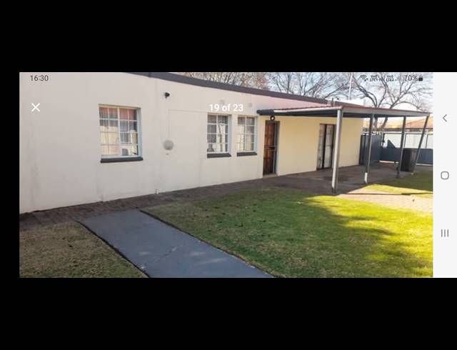 2 bed property to rent in COMET